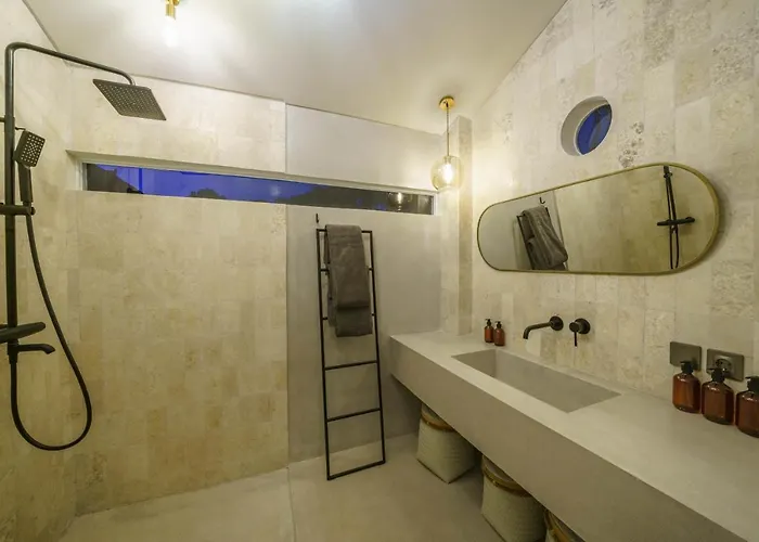 Upeksha - Contemporary 1br With Pool In Pererenan 别墅 坎古