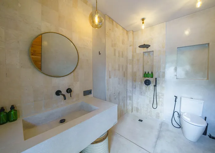 别墅 Upeksha - Contemporary 1br With Pool In Pererenan 坎古